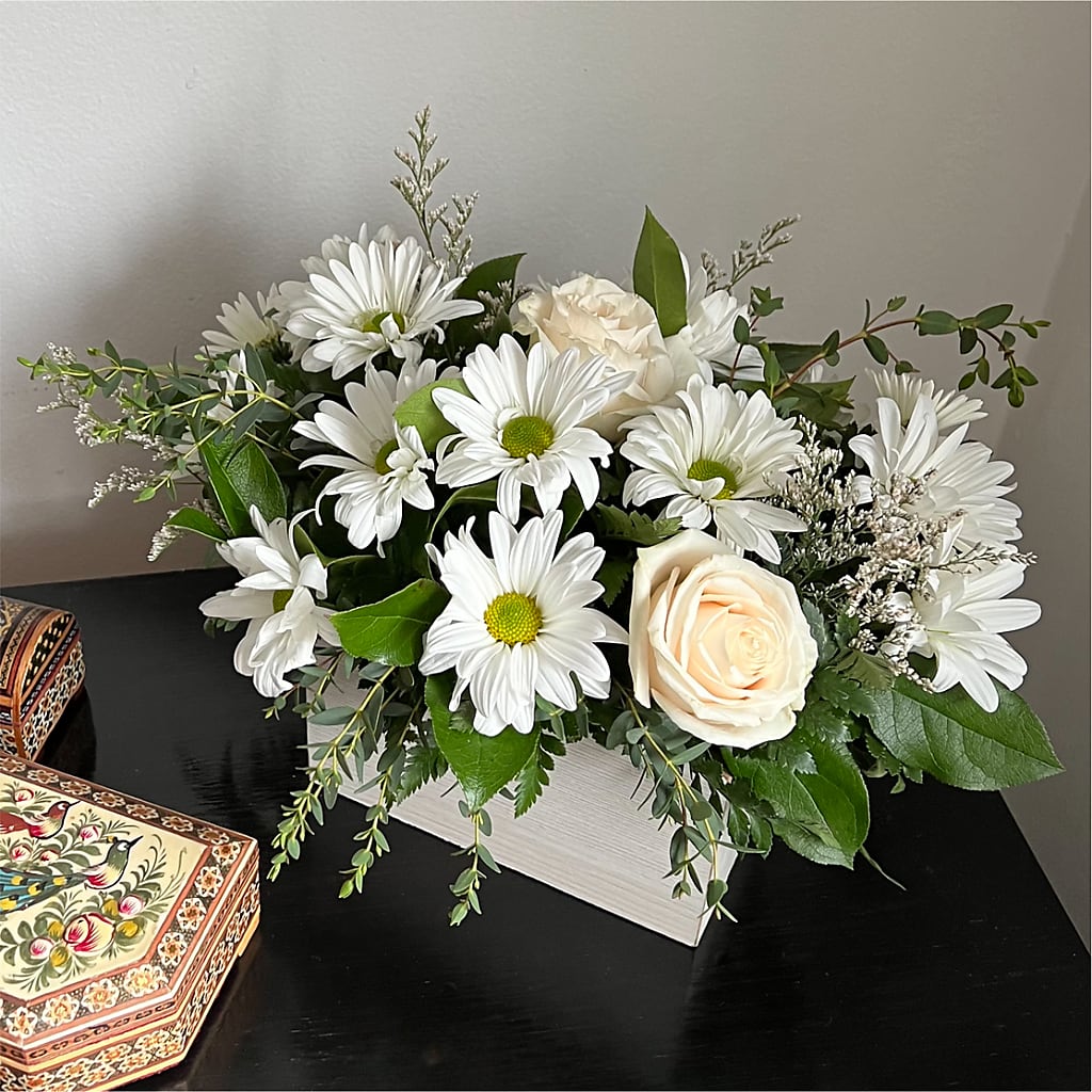 Fresh Linen Box Bouquet – Jax Flowers Corp, Orange Park FL
